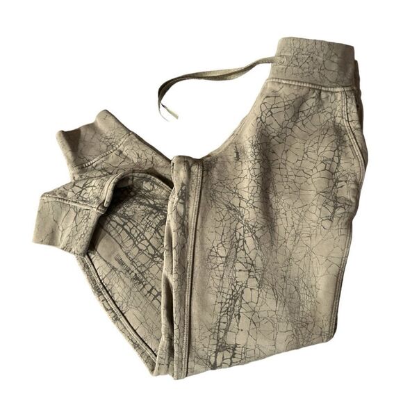 Lululemon Warm Up Jogger 7/8 Length in Thread Dye Rover Black - Picture 4 of 9